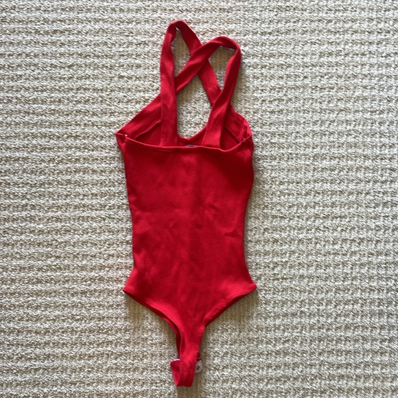 Lulus red ribbed cross front bodysuit - Picture 2 of 4